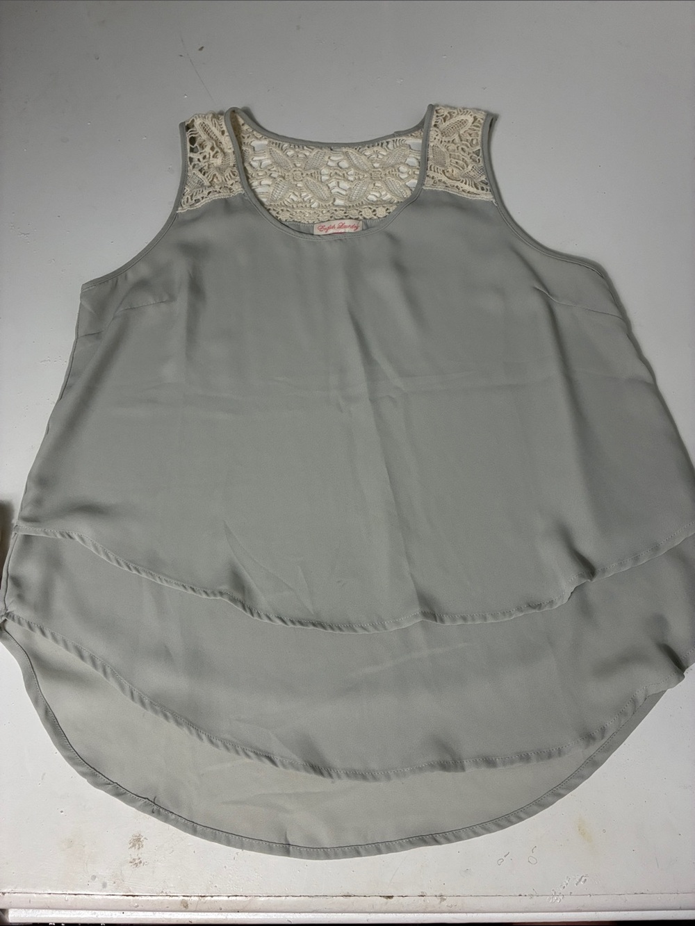 English Laundry Large Sleeveless Gray Floral Lace Layered Tank Top